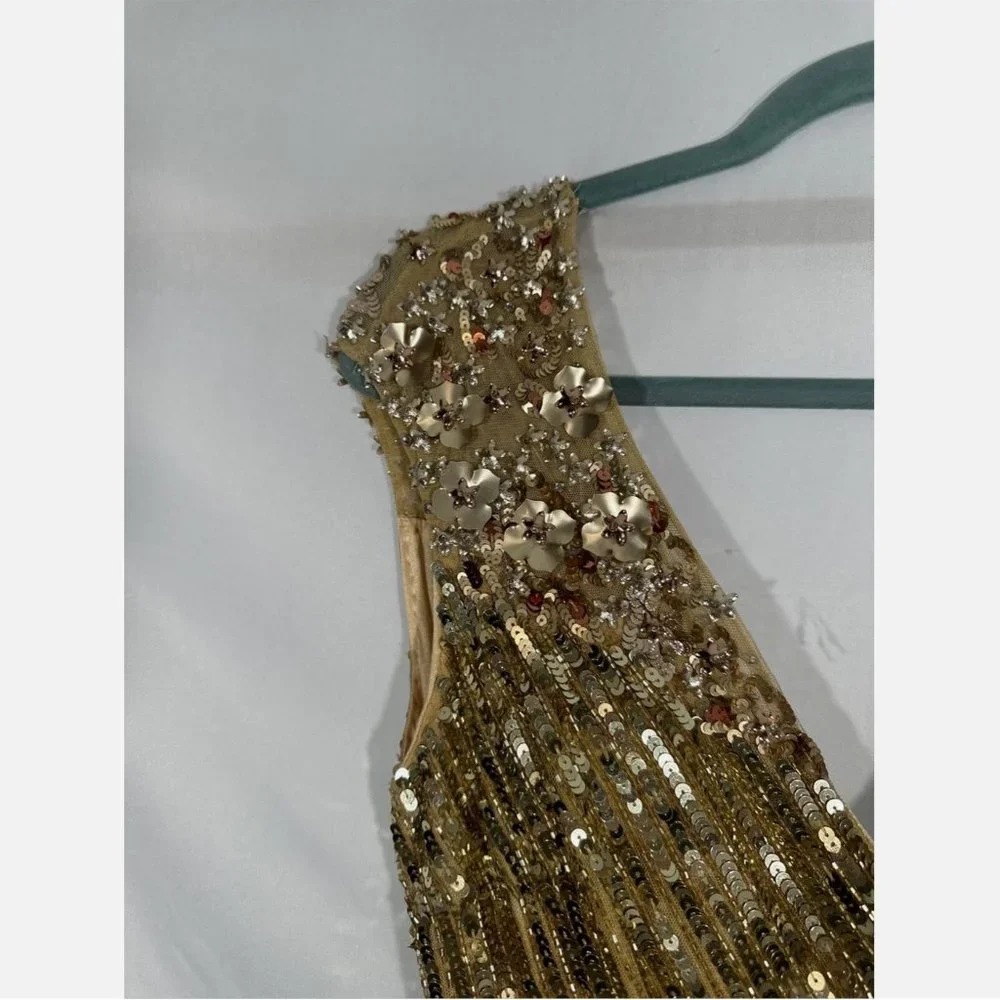 NWT $798 Mac Duggal [ 8 ] Sequin & Floral‎ Embellished Evening Gown Gold